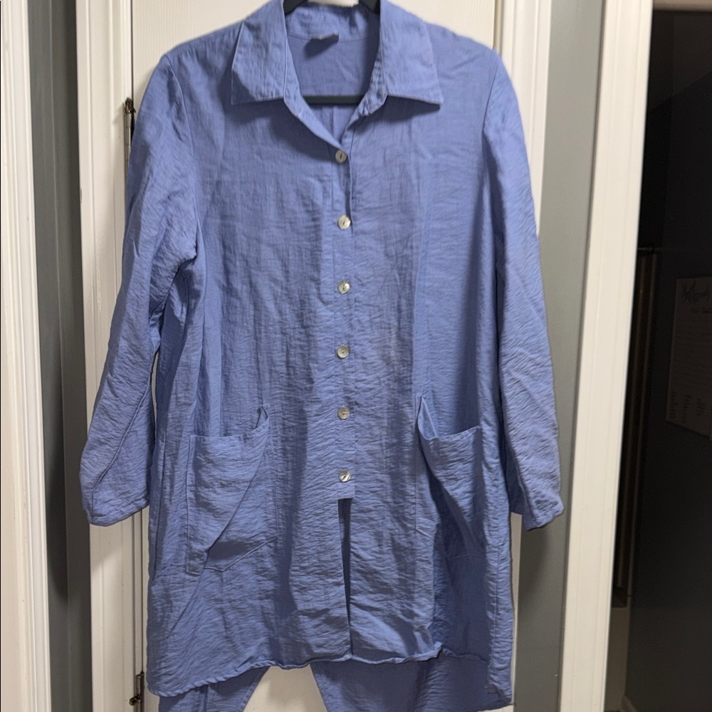 Et Lois size medium tunic top